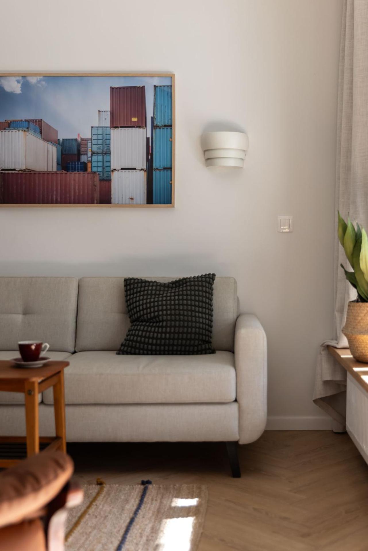 Apartment Solidarnosc Three Bedrooms & Garden Danzig