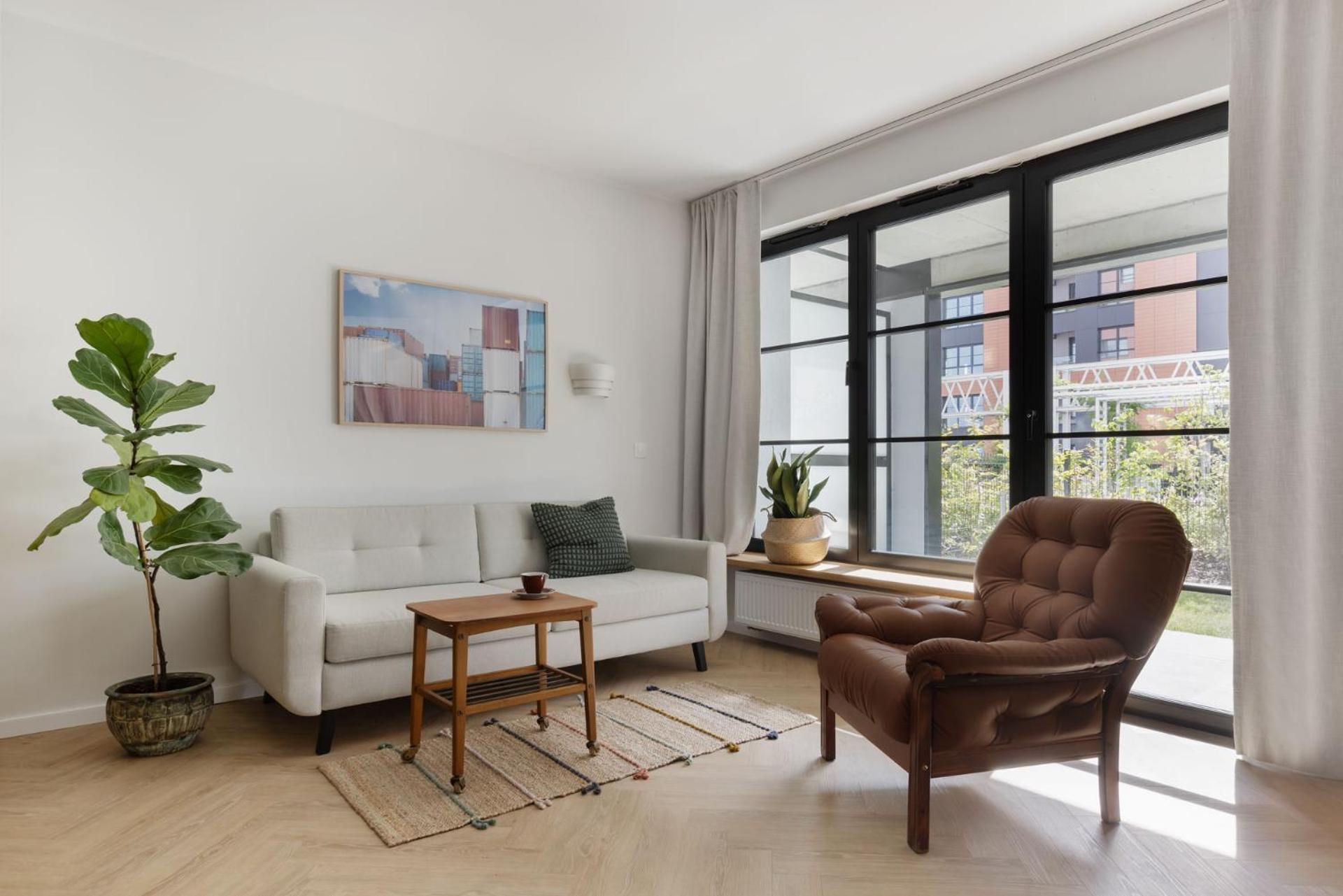 Solidarnosc Three Bedrooms & Garden * Danzig
