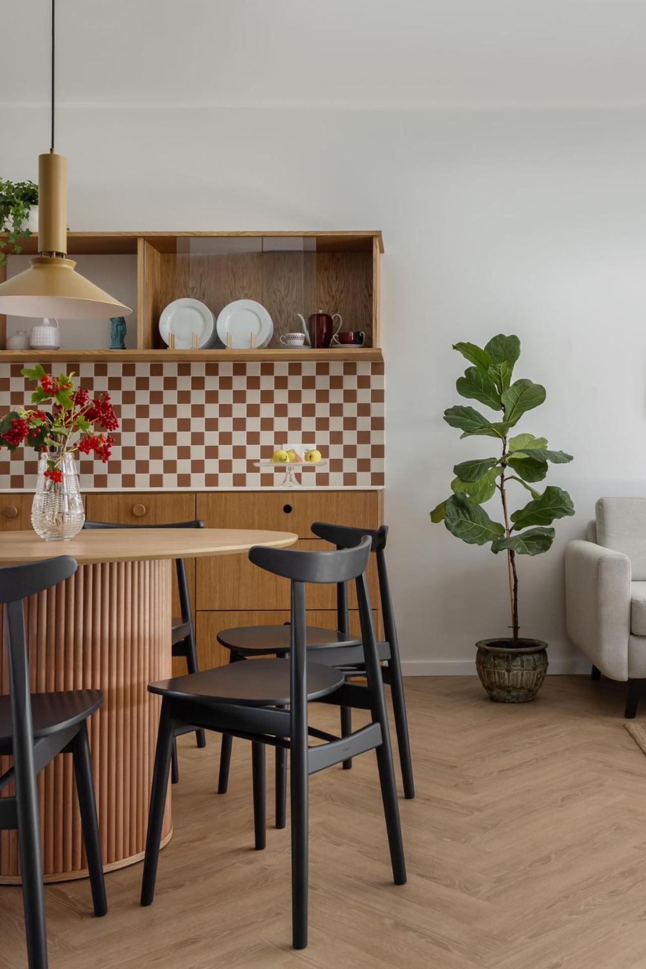 Apartment Solidarnosc Three Bedrooms & Garden Danzig